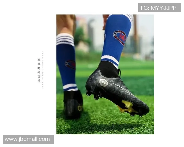 穿高帮足球鞋的球星盘点 如何选择适合自己的高帮足球鞋